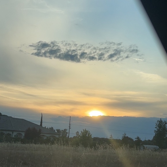 Meet your Posher, Maggie💕 - Picture 2 of 8